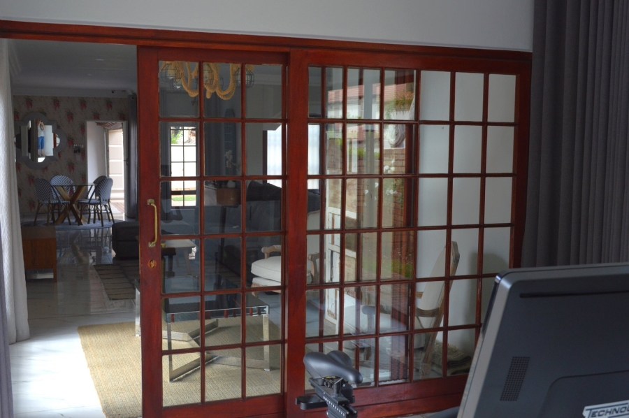 3 Bedroom Property for Sale in Flamwood North West